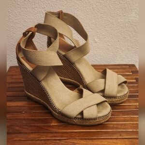 Tory Burch Beige Wedge Sandals